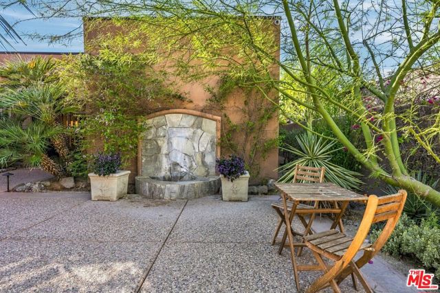 1132 Lake Vista, Palm Desert, CA 92260