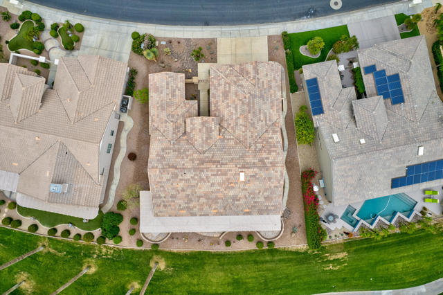 35232 Moorbrook Road, Palm Desert CA: https://media.crmls.org/mediaz/a11716b6-570d-4668-87e4-21a1cea9a73d.jpg