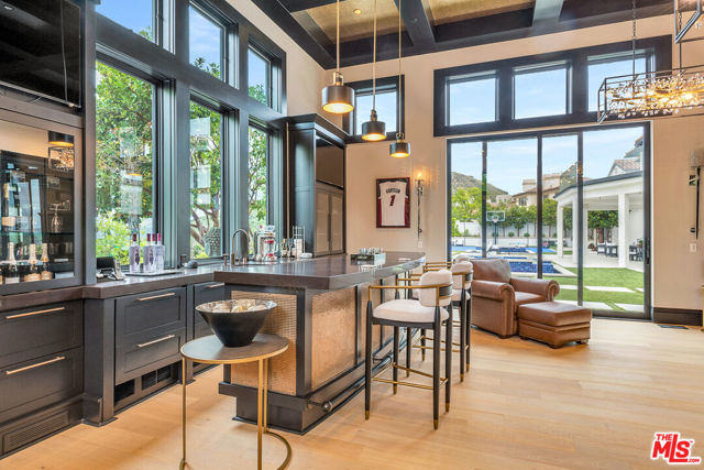 25201 Prado Del Misterio, Calabasas CA: https://media.crmls.org/mediaz/a117821b-7df4-41c3-b1da-cc5cef573f30.jpg