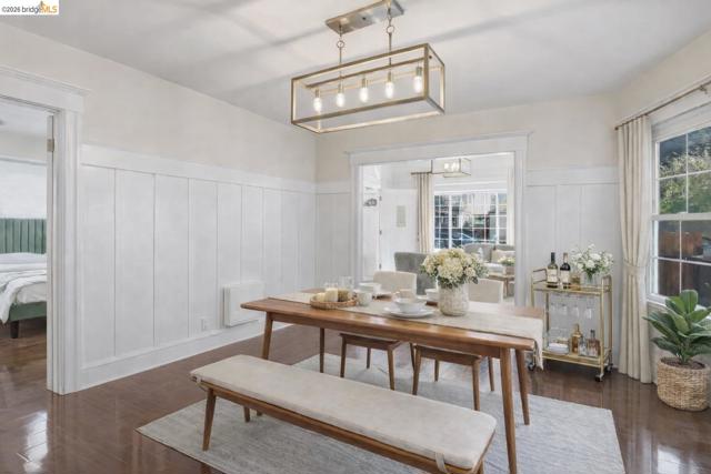 3114 california, Berkeley CA: https://media.crmls.org/mediaz/a117d34c-6cc3-4638-9f8b-c8ab061c422d.jpg