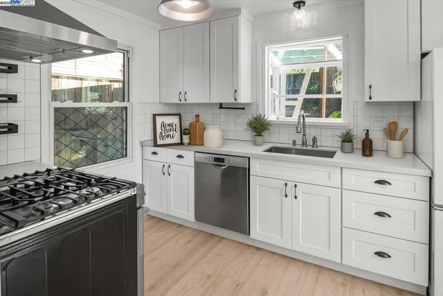 2019 E St, Hayward CA: https://media.crmls.org/mediaz/a1183b08-6af9-4516-a6f0-7b8d67b2387f.jpg