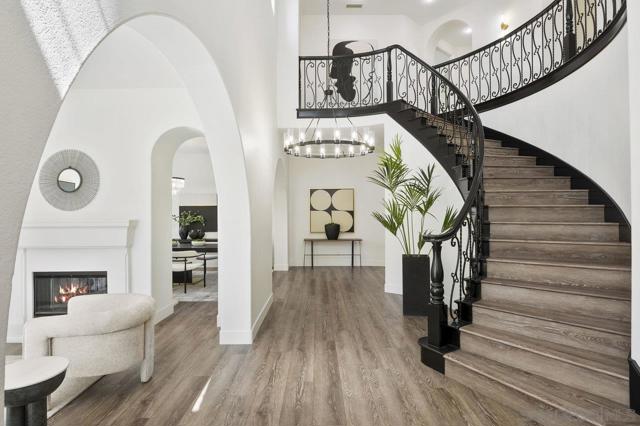 11649 Thistle Hill Pl, San Diego CA: https://media.crmls.org/mediaz/a1186cfb-94be-4308-9bd1-ce36675e7073.jpg