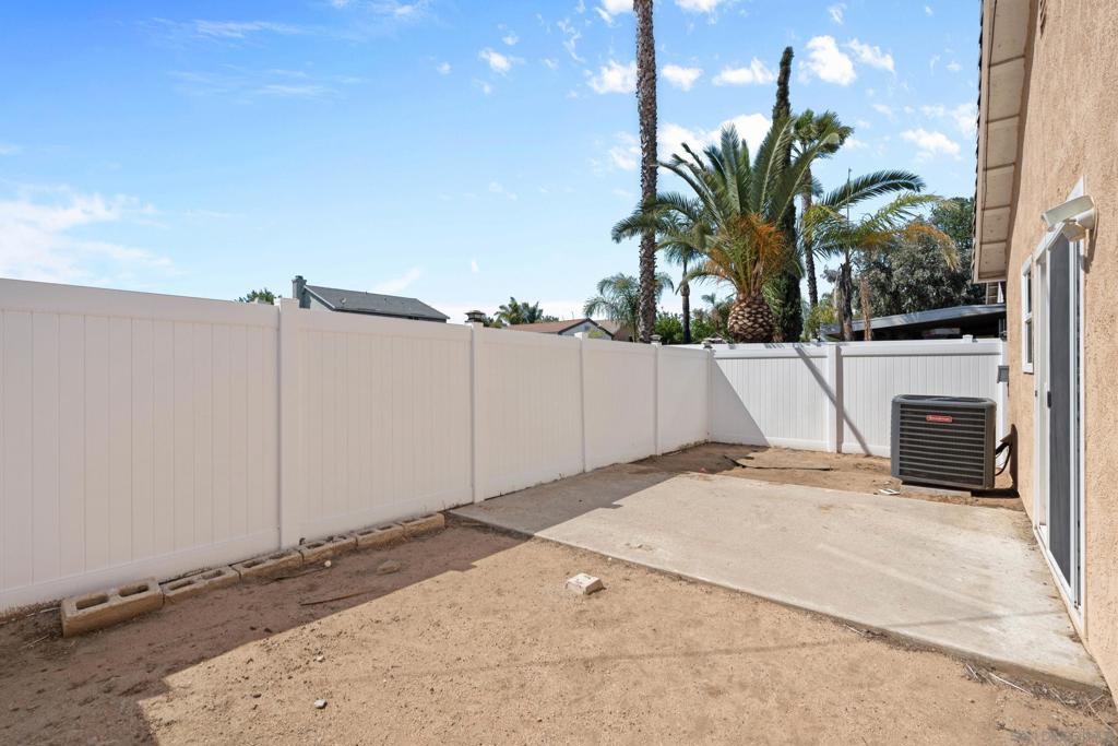 MLS #250024356SD img 38