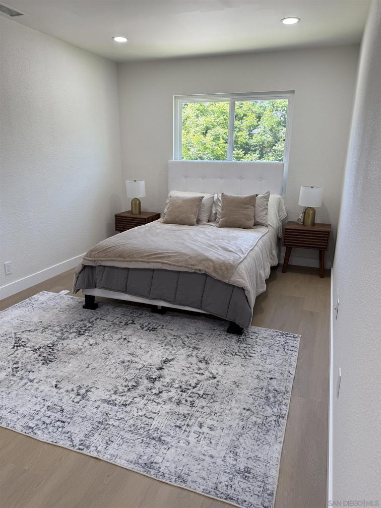 MLS #250034280SD img 32