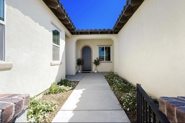 51720 Marquis Lane, La Quinta CA: https://media.crmls.org/mediaz/a11929a4-d93c-435a-a989-9b6990eacdd0.jpg