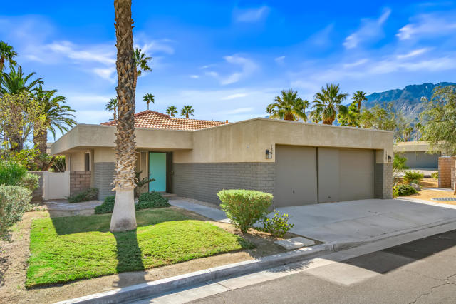 1391 Sunflower Circle S, Palm Springs, CA 92262