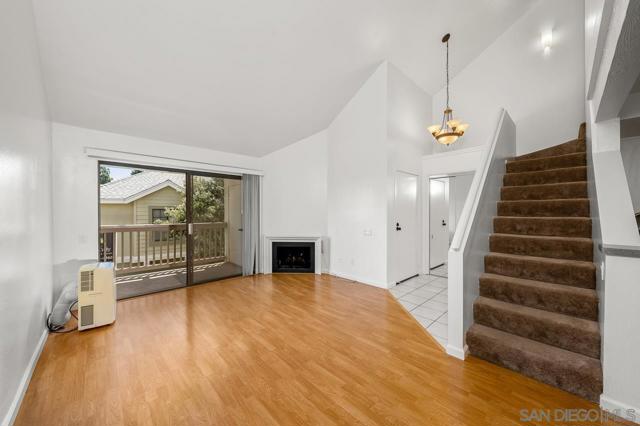 12213 Carmel Vista Rd, San Diego CA: https://media.crmls.org/mediaz/a119edd5-b4f6-475d-b82a-8194fecf4627.jpg