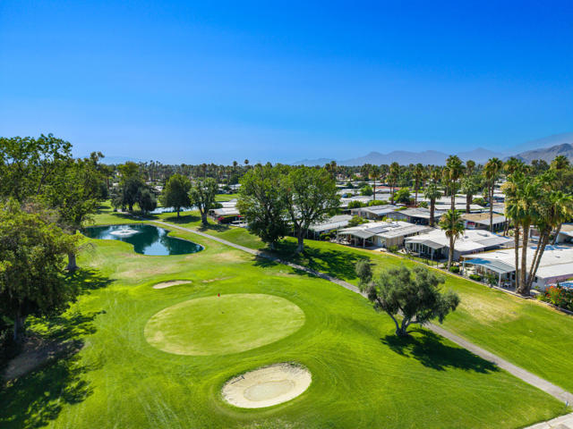 427 Calle Madrigal, Cathedral City CA: https://media.crmls.org/mediaz/a11a66eb-af72-4d01-8594-d005cc2bc95f.jpg