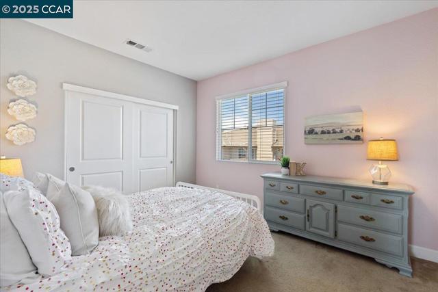 2097 Salice Way, Brentwood CA: https://media.crmls.org/mediaz/a11aa639-b6b3-4d33-990f-9bd05e1382df.jpg