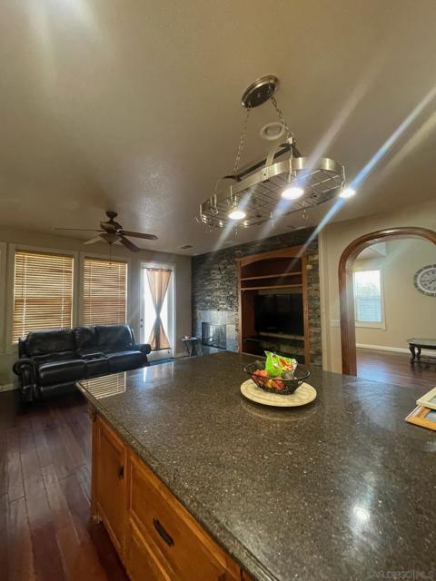 5192 Emerald Cove, San Diego CA: https://media.crmls.org/mediaz/a11d0596-2a13-4d95-b99e-398e3fb047dd.jpg