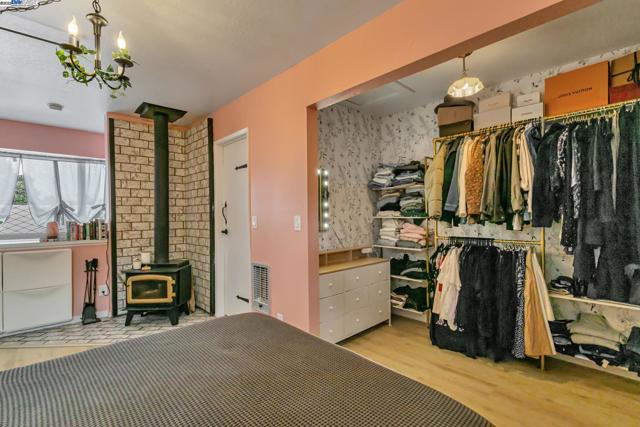 2019 E St, Hayward CA: https://media.crmls.org/mediaz/a11d5d45-e649-4801-b5a9-97558aa791ae.jpg
