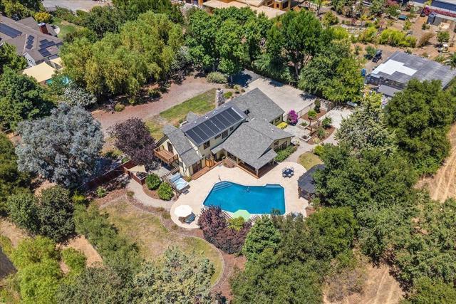 21400 Tierra Grande Court, San Jose CA: https://media.crmls.org/mediaz/a11f1eb5-b391-44dc-973e-83889eed77d1.jpg