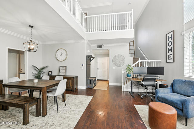 6224 Tangelo Place, Simi Valley CA: https://media.crmls.org/mediaz/a1201675-73fd-4967-a107-aa20a8c2d920.jpg