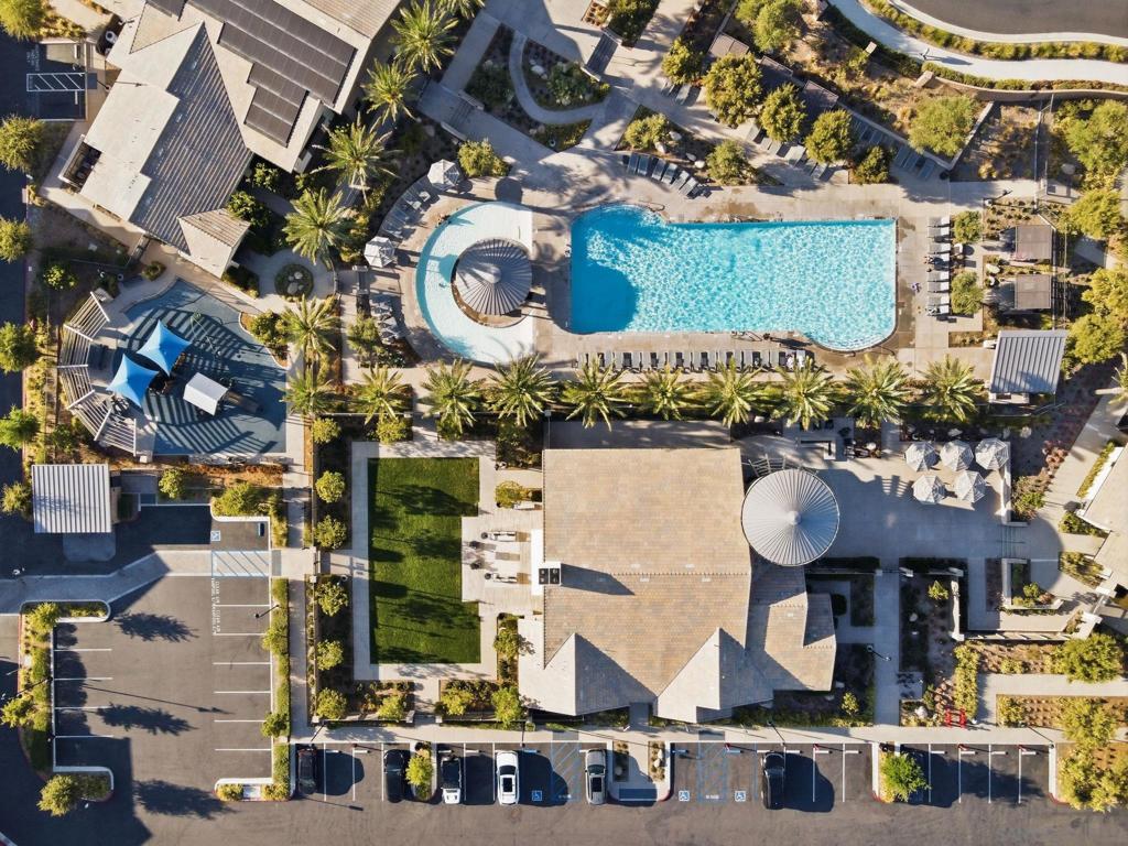 https://media.crmls.org/mediaz/a1205c95-01ee-436d-baf5-42c0e49a99c5.jpg?preset=X-Large