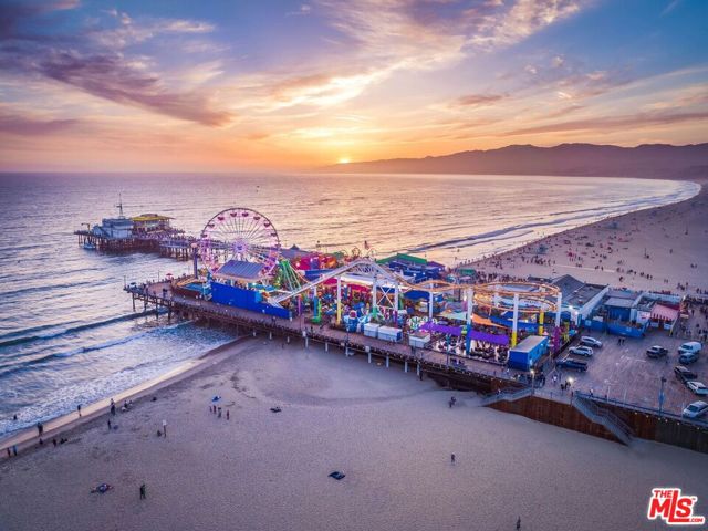 1101 Lincoln Boulevard, Santa Monica CA: https://media.crmls.org/mediaz/a1206de6-25a4-4da3-9109-8488ca3f2bcc.jpg