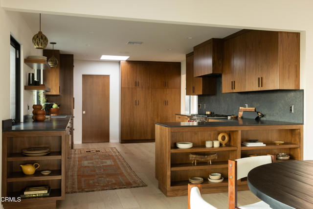 945 Linda Vista Avenue, Pasadena CA: https://media.crmls.org/mediaz/a120f81a-a3b6-4f82-a875-e779de1a9542.jpg