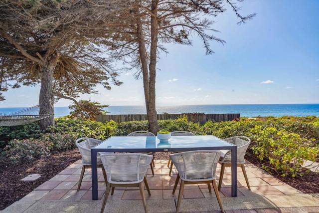 931 Ocean Ave, Del Mar CA: https://media.crmls.org/mediaz/a12109ef-18ba-4e57-9dd7-f9b987255937.jpg