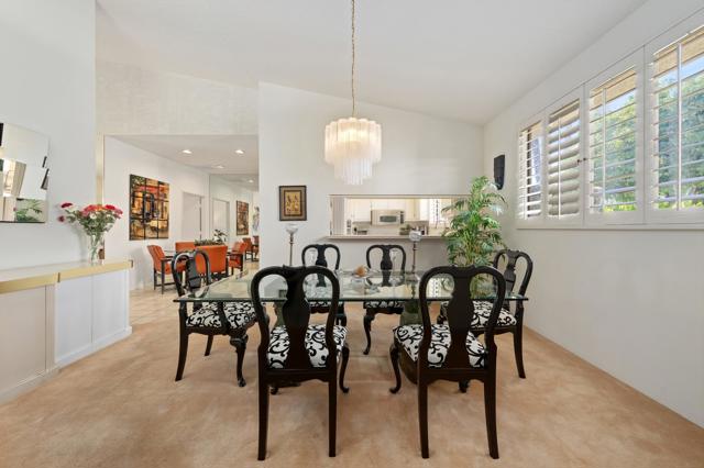 10109 Lakeview Drive, Rancho Mirage CA: https://media.crmls.org/mediaz/a121c2dc-f3ac-475d-a69c-3b5968502290.jpg