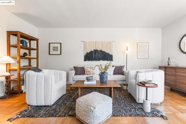 1420 Catherine Dr, Berkeley CA: https://media.crmls.org/mediaz/a122a72f-7e0f-40ce-bd3d-96fba4912536.jpg