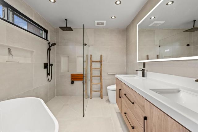 243 Aviador Avenue, Millbrae CA: https://media.crmls.org/mediaz/a122e997-c062-4eb0-a59c-0f04ca9cfb45.jpg