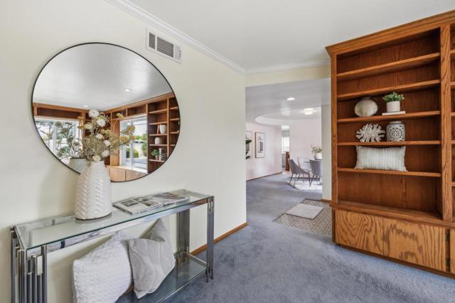 858 Chrysopolis Drive, Foster City CA: https://media.crmls.org/mediaz/a1233073-4d4f-403f-93ca-ce82ad005e85.jpg