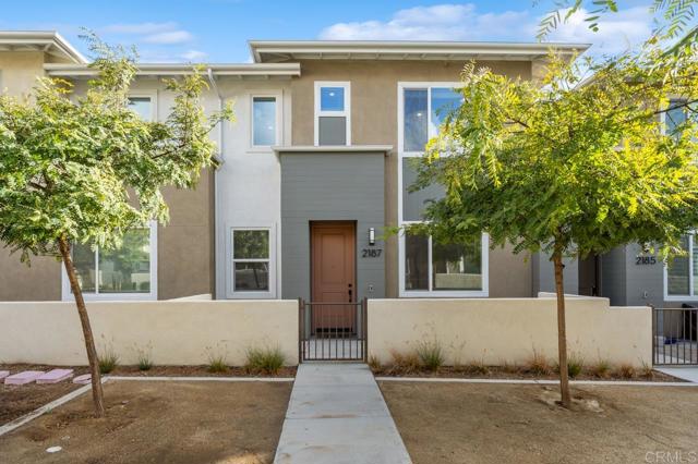 Detail Gallery Image 2 of 70 For 2187 Bluestone Cir, Chula Vista,  CA 91913 - 3 Beds | 2/1 Baths