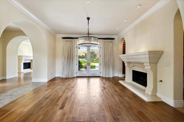 1305 Lions Peak Lane, San Martin CA: https://media.crmls.org/mediaz/a124efac-cb9d-4aec-b2fc-75f15ef7baa6.jpg