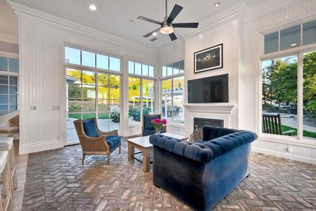 Detail Gallery Image 21 of 71 For 2507 Walinca Way, Vista,  CA 92084 - 4 Beds | 4 Baths