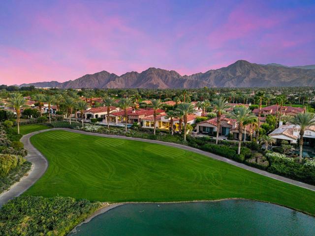 75836 Via Cortona, Indian Wells CA: https://media.crmls.org/mediaz/a12723ce-2798-47e7-8109-2dc043dd6ffa.jpg