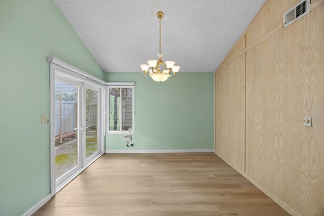 34203 Petard Ter, Fremont CA: https://media.crmls.org/mediaz/a128136c-d830-4d5c-877b-d9a87491610e.jpg