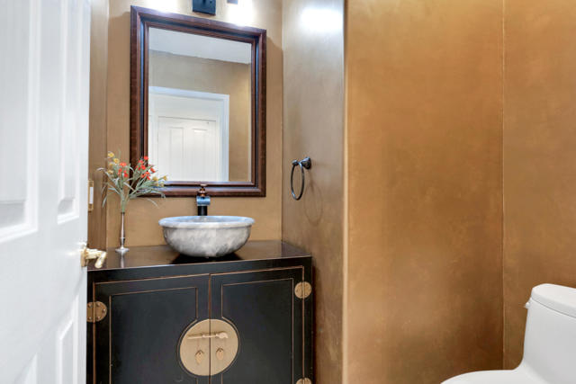 5503 Verona Ct  -  HsHProd-21