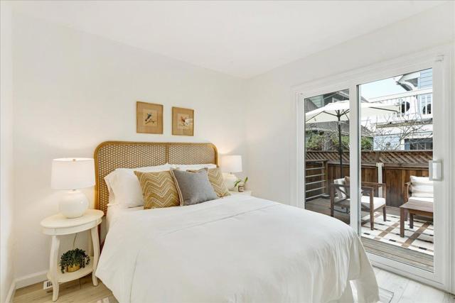 208 Brook Avenue, Santa Cruz CA: https://media.crmls.org/mediaz/a1298f4c-aff8-40e3-8b7b-b530ca60321a.jpg