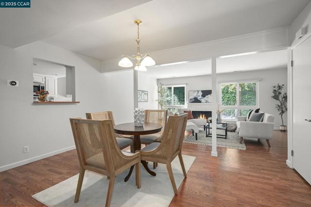 407 Tampico, Walnut Creek CA: https://media.crmls.org/mediaz/a1299e5b-e3a1-4105-8bc0-e21553eda915.jpg