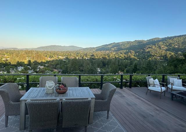 20905 Sullivan Way, Saratoga CA: https://media.crmls.org/mediaz/a12a8d70-ac40-4a76-9d04-28d1260d40f4.jpg