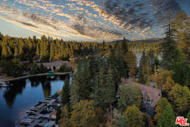 161 Rocky Point Road, Lake Arrowhead CA: https://media.crmls.org/mediaz/a12b3e9e-88fb-4313-bb3b-b433b836ae78.jpg