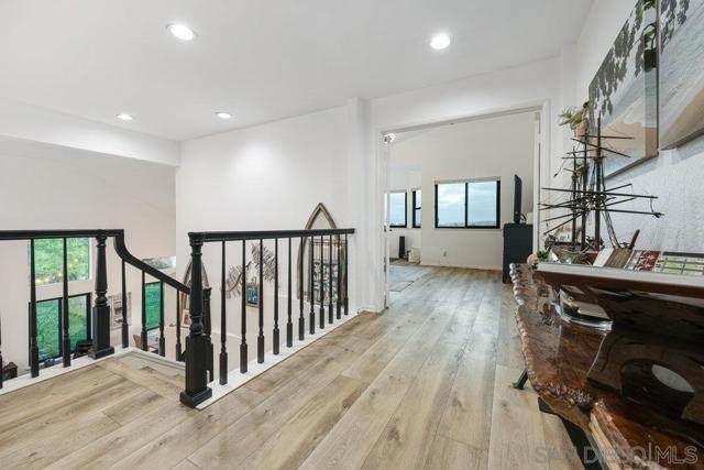 366 Doheny Bay Court, Oceanside CA: https://media.crmls.org/mediaz/a12ba705-c54d-49bb-866e-4501be695ac6.jpg