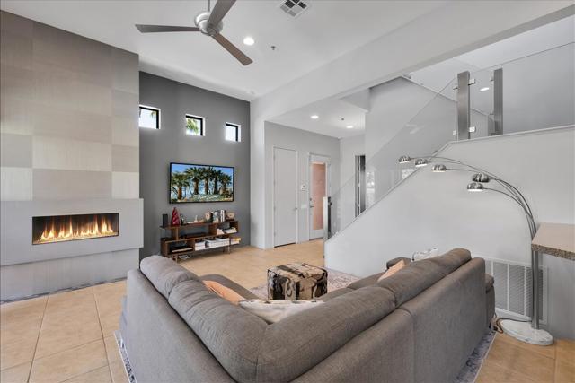 922 Alejo Vista, Palm Springs, CA 92262