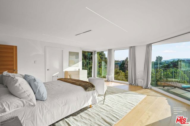 Drew Fenton | 11316 Chalon Road Los Angeles CA | MLS: 7382203