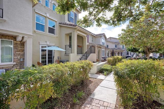 Detail Gallery Image 3 of 38 For 40238 Rosewell Ct, Temecula,  CA 92591 - 2 Beds | 2/1 Baths