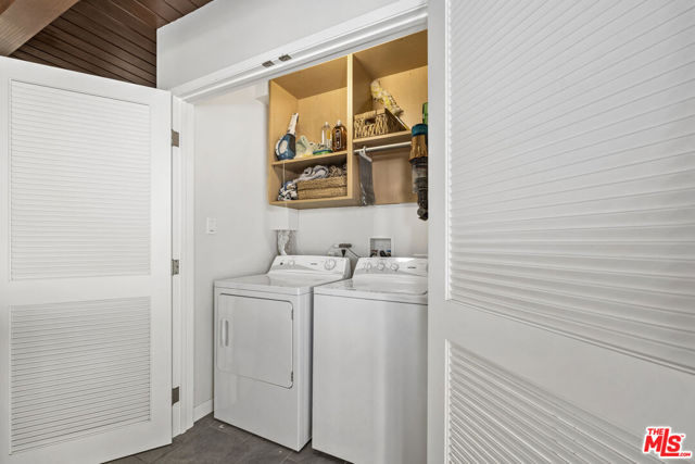 622 Esplanade, Redondo Beach CA: https://media.crmls.org/mediaz/a12e8bac-7f0a-416a-aecd-9a2f857656b7.jpg