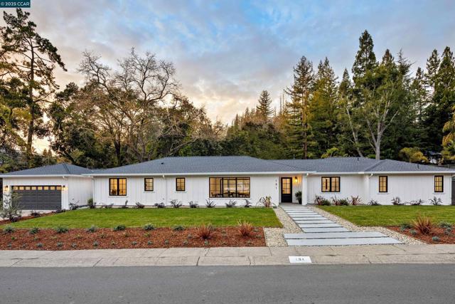 181 Lombardy Lane, Orinda CA: https://media.crmls.org/mediaz/a12e9026-f3dd-4a48-aa6b-b608b4bf94ad.jpg