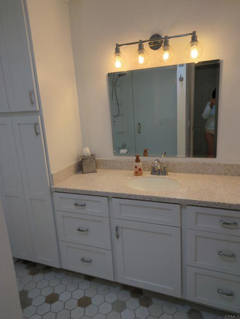 Detail Gallery Image 4 of 5 For 934 Royal Tern Way, Oceanside,  CA 92057 - 2 Beds | 2 Baths
