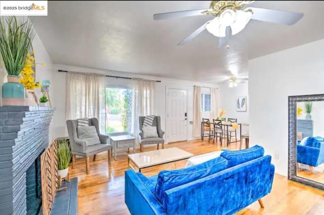 419 Matthew Plz, Lodi CA: https://media.crmls.org/mediaz/a12f220b-9896-4f7f-a118-23cbe71d15e2.jpg