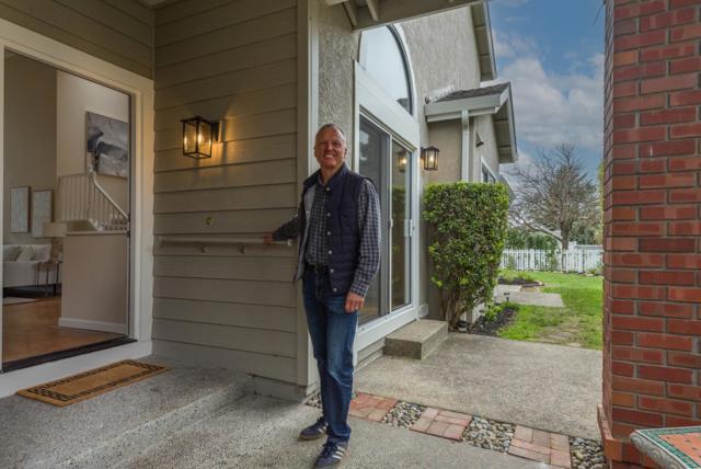 380 Greenbrier Road, Half Moon Bay CA: https://media.crmls.org/mediaz/a12fcff0-8a96-4313-ac18-fda521923ad0.jpg
