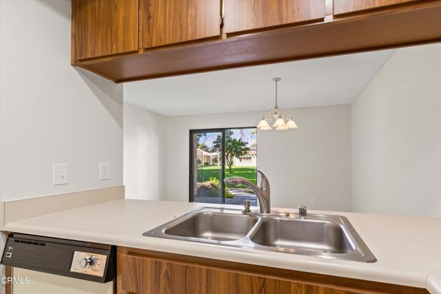 Detail Gallery Image 7 of 23 For 88 Lakeview Cir, Cathedral City,  CA 92234 - 2 Beds | 1/1 Baths