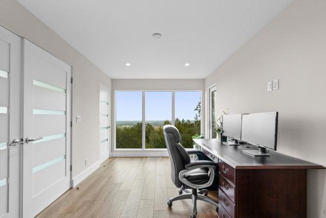 17808 Tourney Road, Los Gatos CA: https://media.crmls.org/mediaz/a1303217-858a-43e4-b7f9-47e41dffdd83.jpg