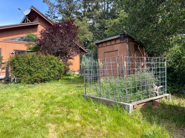 450 Hawk Ridge Road, Boulder Creek CA: https://media.crmls.org/mediaz/a1305178-6caf-4134-997e-9b0aa8e7e1ad.jpg