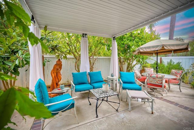 6707 Ketch Way, Carlsbad CA: https://media.crmls.org/mediaz/a130c6cd-50ce-4cf8-afef-5fca753817e9.jpg
