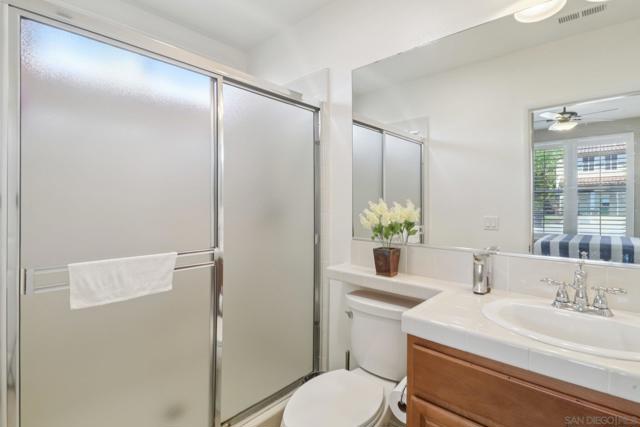 11383 Merritage Ct, San Diego CA: https://media.crmls.org/mediaz/a132188c-5ec8-4b56-a288-aec7a04ae14a.jpg