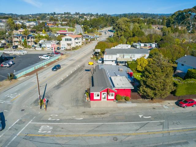 454 Granite Way, Aptos CA: https://media.crmls.org/mediaz/a1335468-671e-440b-b89f-c8a59c485382.jpg